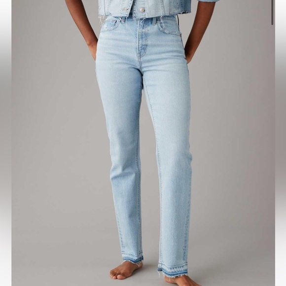 American Eagle Stretch Super High-Waisted Straight Jean Sz 2 R - Picture 1 of 7